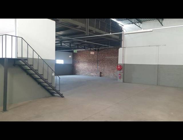 INDUSTRIAL PROPERTY TO RENT IN SILVERTON